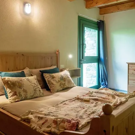 Of Bellagio's Woods Tatil Evi *